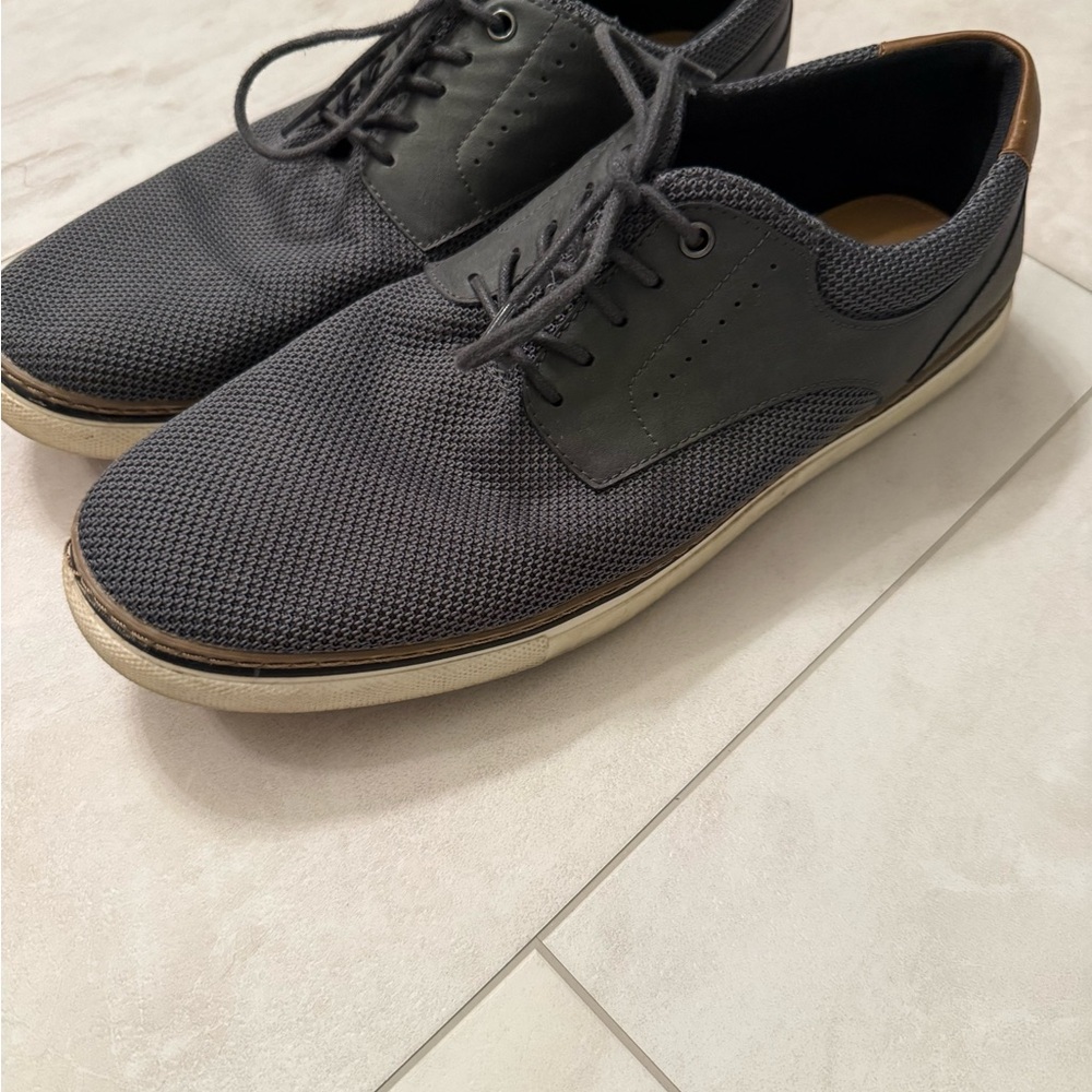 Men's Navy Casual Shoes
